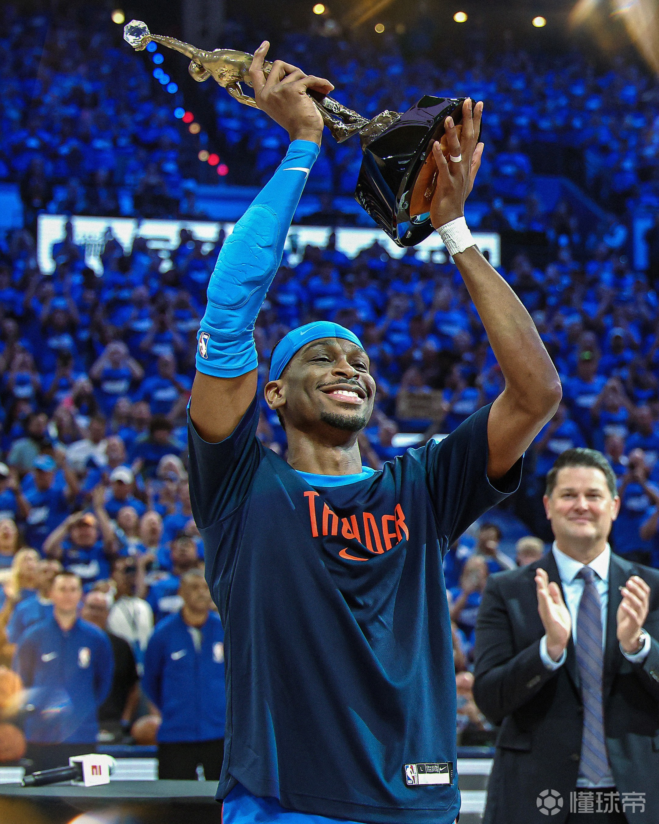 Ming迎来五赛季高光表现，快船球迷沸腾！